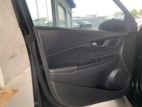 Used 2022 Hyundai Kona SEL FWD image 10