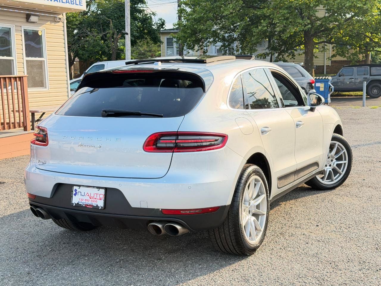 Used 2017 Porsche Macan S AWD/4WD image 95