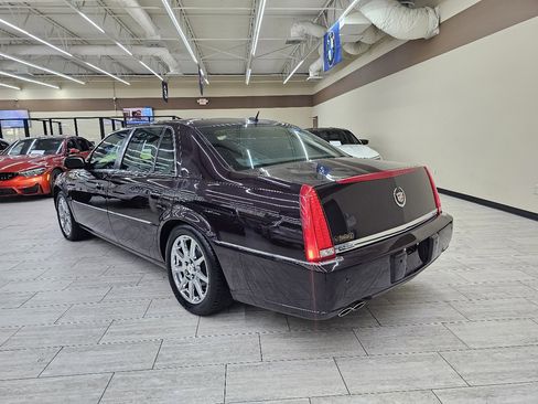 Used 2008 Cadillac DTS Performance image 9