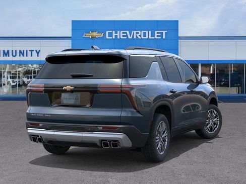 New 2026 Chevrolet Traverse LT w/ LPO, Floor Liner Package image 5