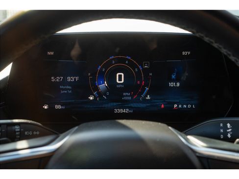 Used 2024 Chevrolet Traverse LT w/ Midnight/Sport Edition FWD image 8
