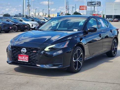 Used 2026 Nissan Altima 2.5 SR FWD image 3
