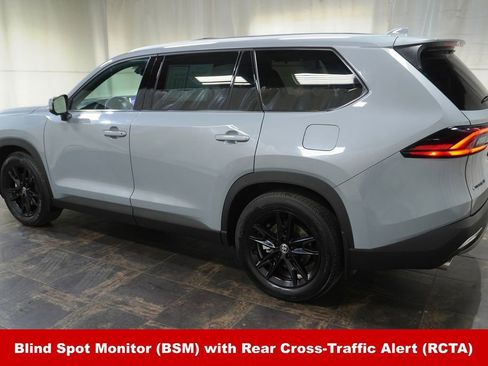 Certified 2025 Toyota Grand Highlander AWD Hybrid image 12