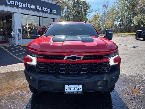 Used 2023 Chevrolet Silverado 1500 ZR2 image 3