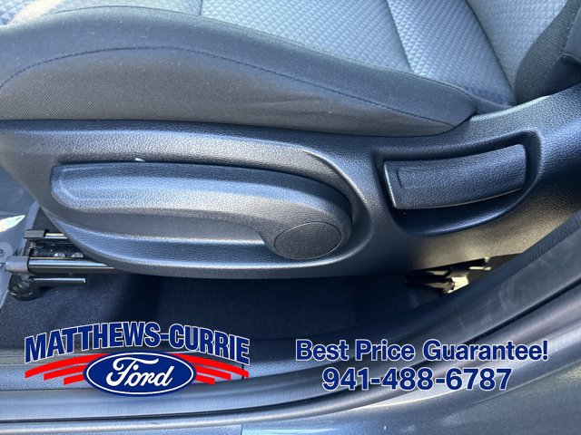 Used 2025 Kia Soul LX w/ LX Technology Package FWD image 10