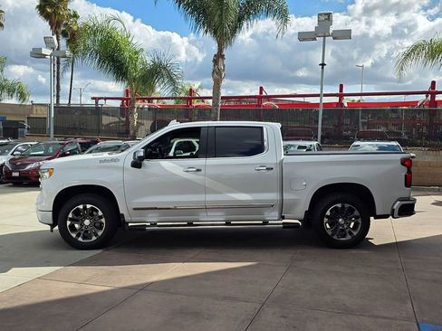 Used 2022 Chevrolet Silverado 1500 High Country image 9