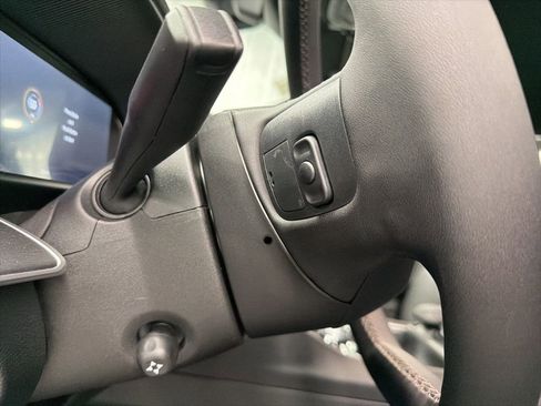 New 2025 Jeep Wagoneer 4WD image 19