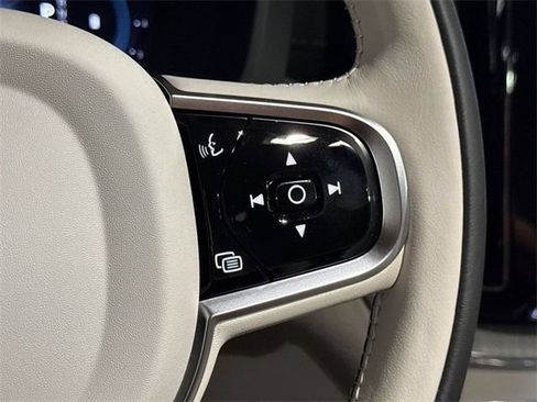 New 2025 Volvo XC60 B5 Ultra w/ Protection Package Premier AWD/4WD image 11