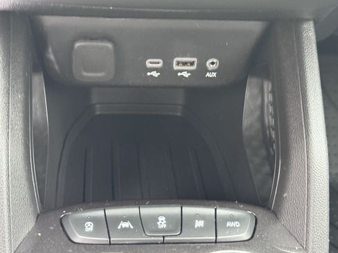 Used 2023 Chevrolet TrailBlazer RS w/ Convenience Package AWD/4WD image 28