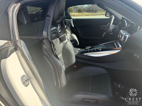 Used 2020 Mercedes-Benz AMG GT Roadster image 24