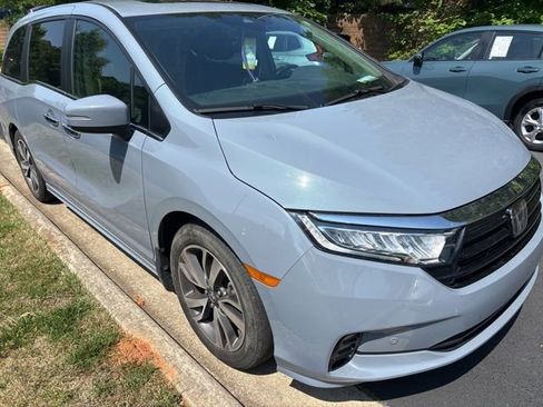 Used 2024 Honda Odyssey Touring image 4