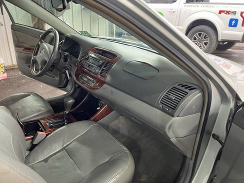 Used 2002 Toyota Camry SE image 19