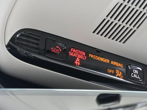 Used 2020 Volvo XC90 T5 Momentum w/ Protection Package Premier image 22