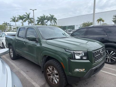 Used 2022 Nissan Frontier SV RWD image 1