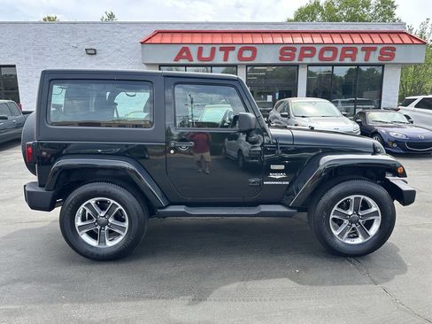 Used 2012 Jeep Wrangler Sahara w/ Connectivity Group image 4