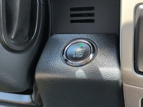 Used 2022 Ford F250 Lariat w/ Lariat Ultimate Package AWD/4WD image 15