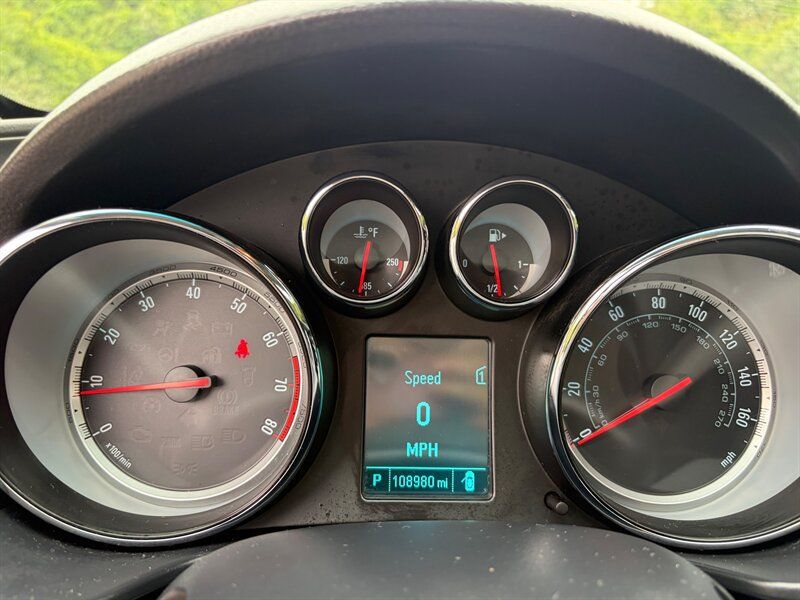 Used 2012 Buick Regal Leather FWD image 13