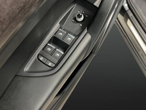 Used 2022 Audi Q5 2.0T Premium w/ Convenience Package image 21