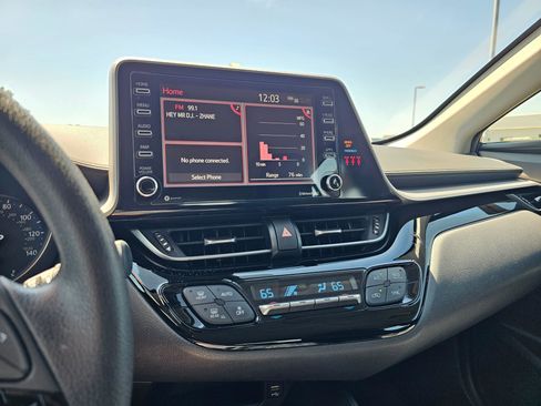 Used 2021 Toyota C-HR LE FWD image 25