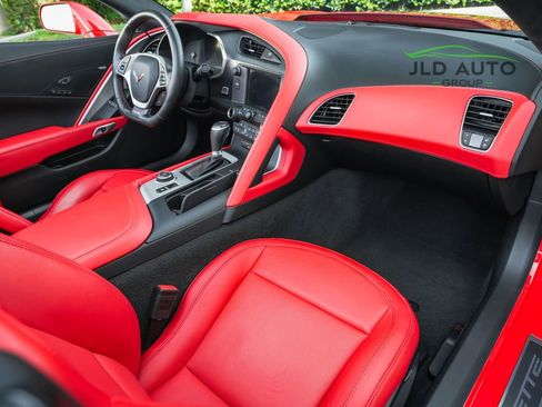 Used 2016 Chevrolet Corvette Z06 w/ 3LZ Preferred Equipment Group image 15