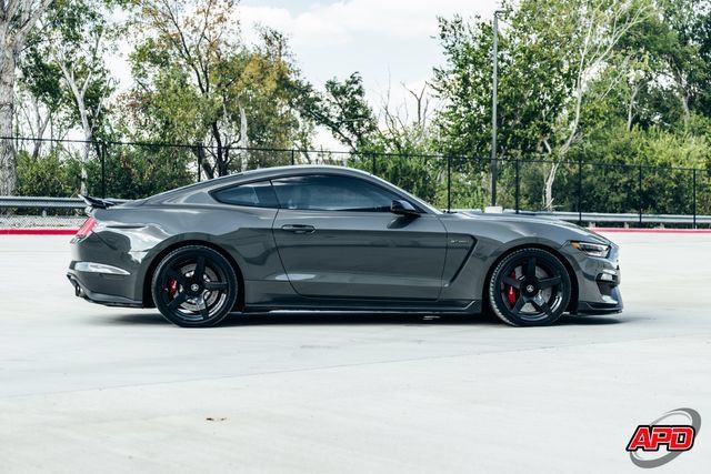 Used 2018 Ford Mustang Shelby GT350 w/ Convenience Package RWD image 61