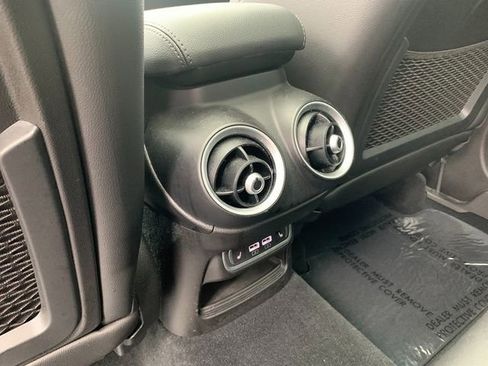 Used 2024 Alfa Romeo Stelvio Veloce AWD/4WD image 18