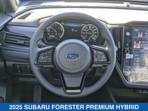 Certified 2025 Subaru Forester Premium image 15