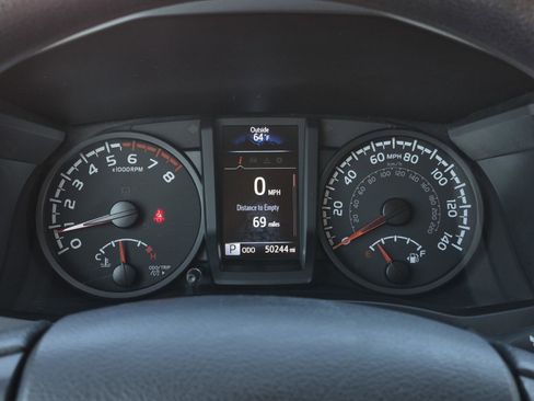 Used 2023 Toyota Tacoma SR image 11