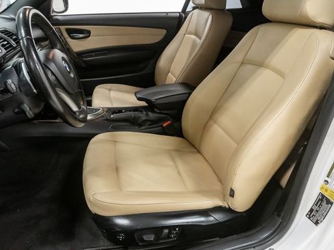 Used 2011 BMW 135i Convertible RWD image 10