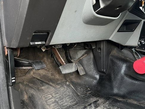 Used 2013 Ford F450 XL w/ Snow Plow Prep Pkg image 11