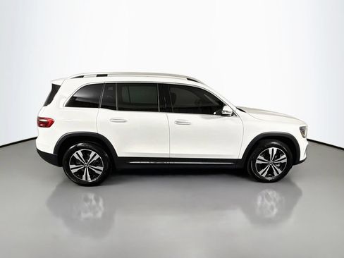 Used 2025 Mercedes-Benz GLB 250 image 8