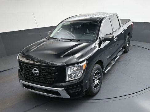 Used 2021 Nissan Titan SV w/ SV Convenience Package image 25