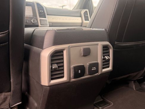 Used 2021 Ford F250 Lariat w/ Chrome Package AWD/4WD image 24