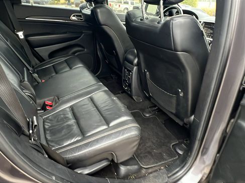 Used 2015 Jeep Grand Cherokee Limited w/ Trailer Tow Group IV image 22