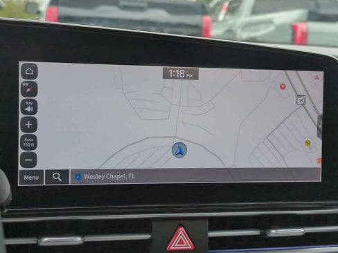 Used 2024 Hyundai Elantra Limited image 21