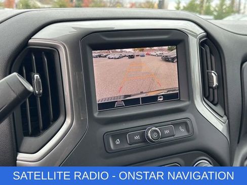 Used 2025 Chevrolet Silverado 2500 Custom w/ Custom Value Package image 4