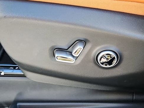 New 2026 Chrysler Pacifica Pinnacle image 17