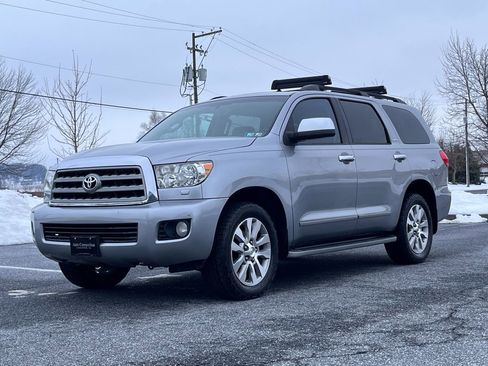 Used 2011 Toyota Sequoia Limited image 4