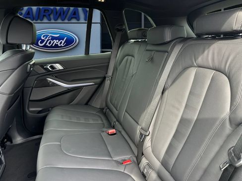 Used 2022 BMW X5 M50i AWD/4WD image 12