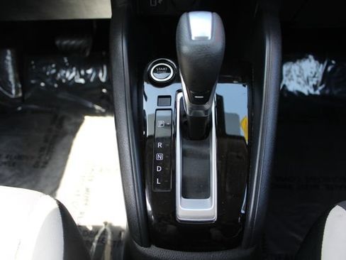 Used 2021 Nissan Versa SV FWD image 35