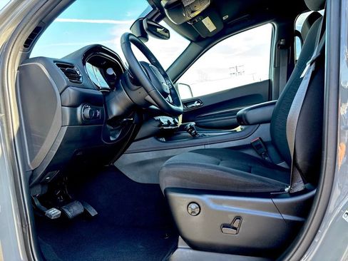 Used 2025 Dodge Durango GT w/ Blacktop Package image 11