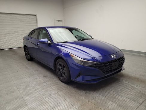 Used 2022 Hyundai Elantra SEL FWD image 13