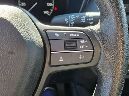 Certified 2023 Honda HR-V LX image 28