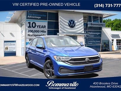 Certified 2024 Volkswagen Jetta SE w/ Panoramic Sunroof Package