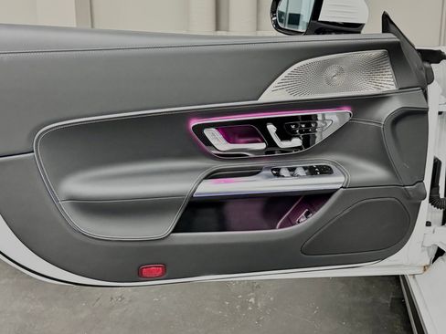 Used 2024 Mercedes-Benz SL 55 AMG 4MATIC image 19