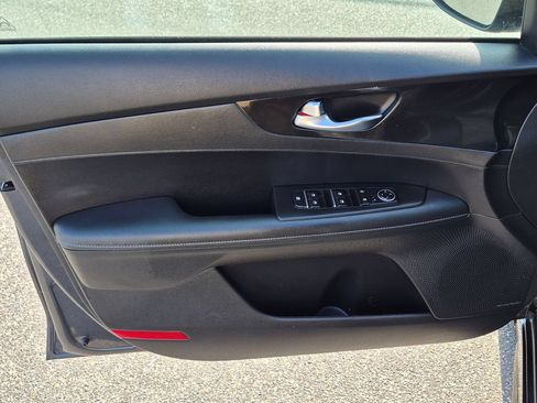 Used 2024 Kia Forte GT-Line w/ GT-Line Premium Package FWD image 12