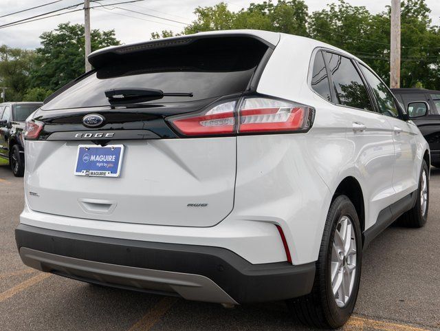 Used 2024 Ford Edge SEL AWD/4WD image 6