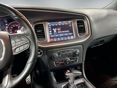 Used 2022 Dodge Charger Scat Pack w/ Harman/Kardon Audio Group RWD image 11