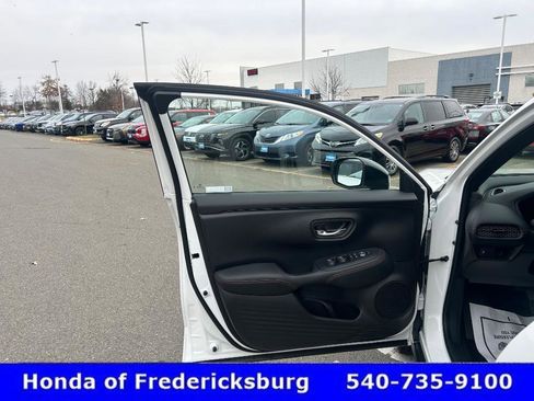 Certified 2026 Honda HR-V Sport image 29