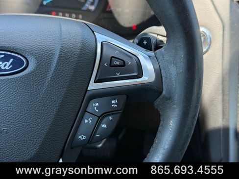 Used 2018 Ford Fusion SE w/ Equipment Group 201A FWD image 21